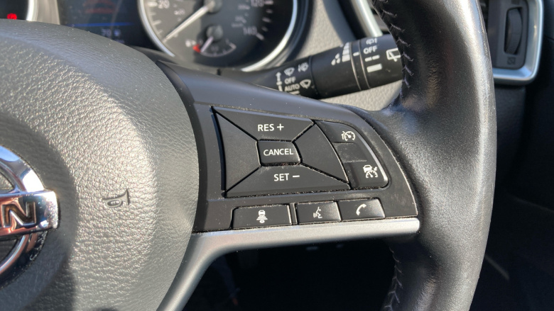 Nissan Qashqai 1.5 dCi 115 Tekna 5dr Diesel Hatchback